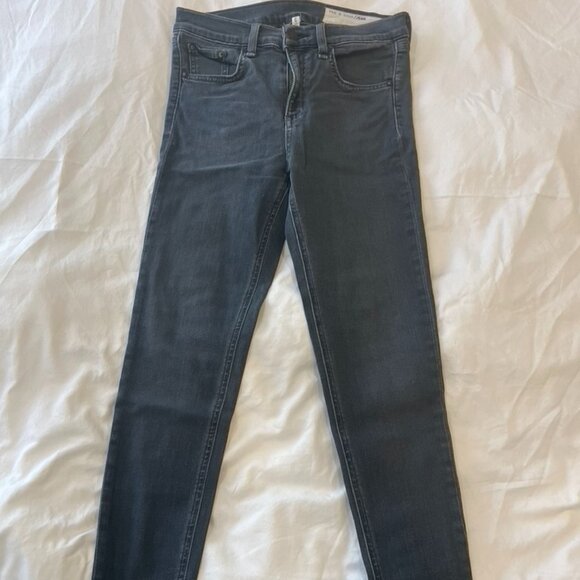 Rag & Bone 10 Inch Capri in Black Flamingo Size 26 - Picture 4 of 6